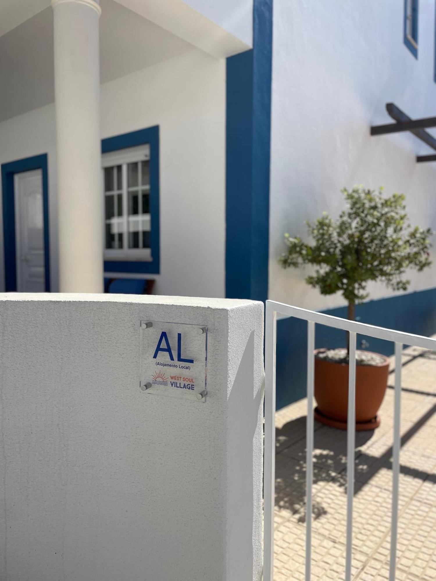West Soul Village Arelho Bagian luar foto